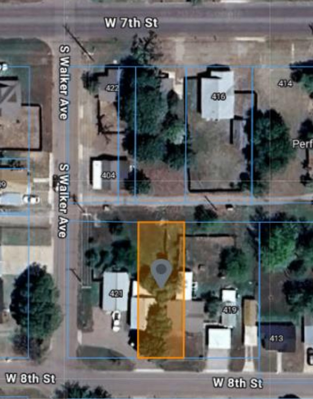421 W 8th St in Elk City, OK